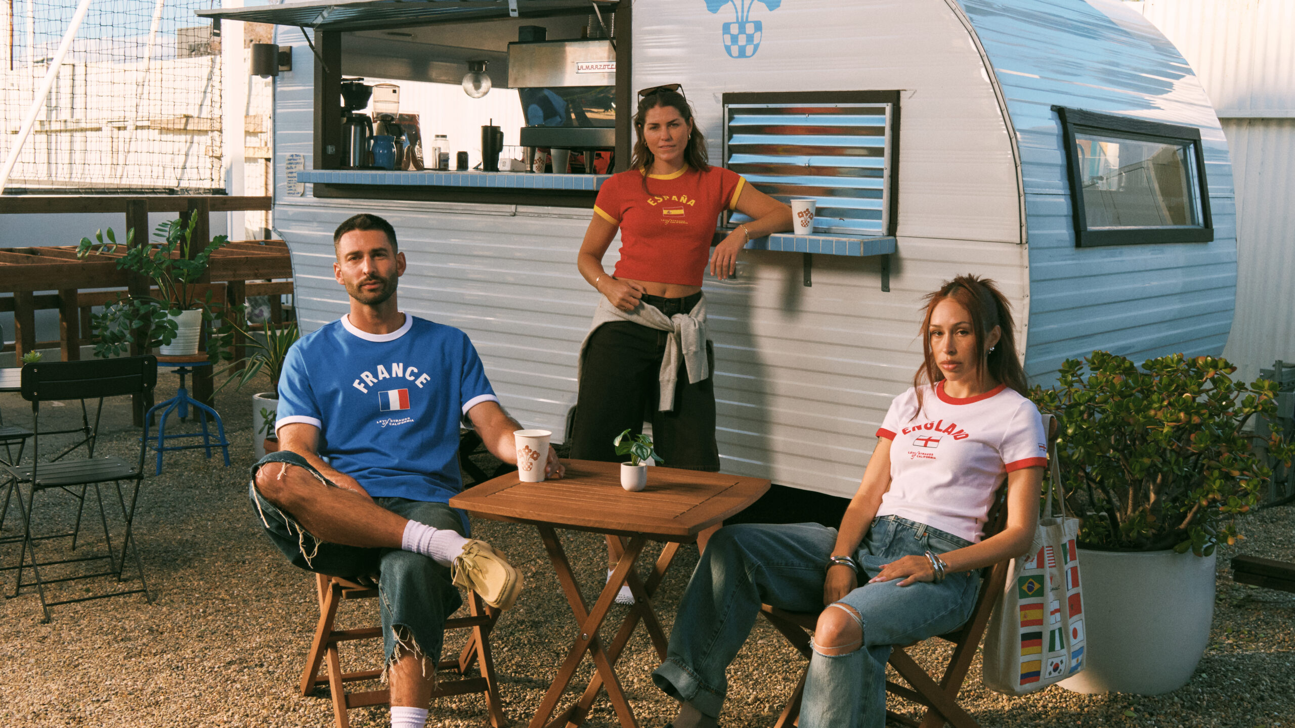SU26 Levi's Country Ringer Tees
