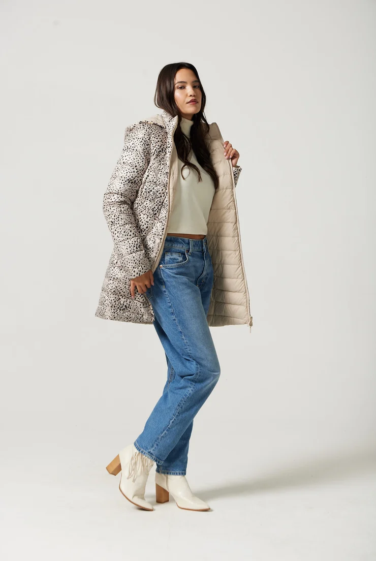 Duck Apparel lady in feather down parka