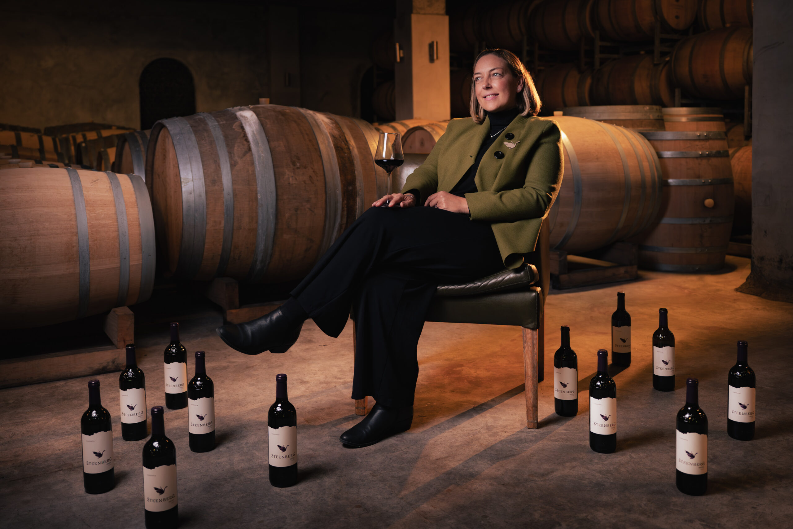 Elunda barrel cellar chair Merlot 2