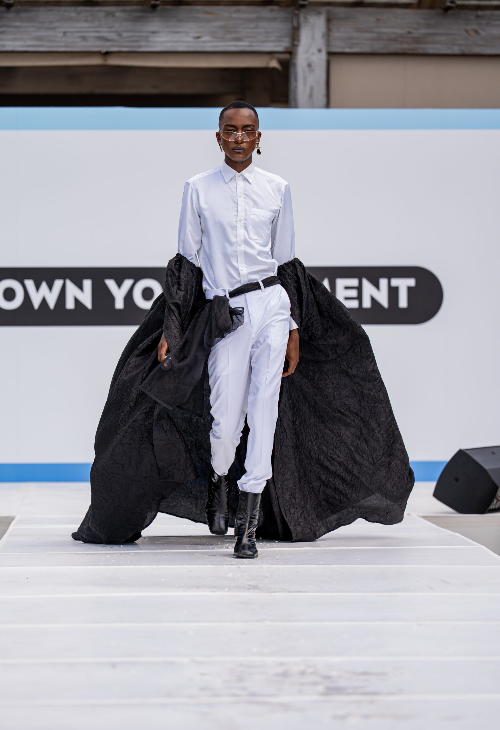 NIVEA Black & White Lindani Styling
