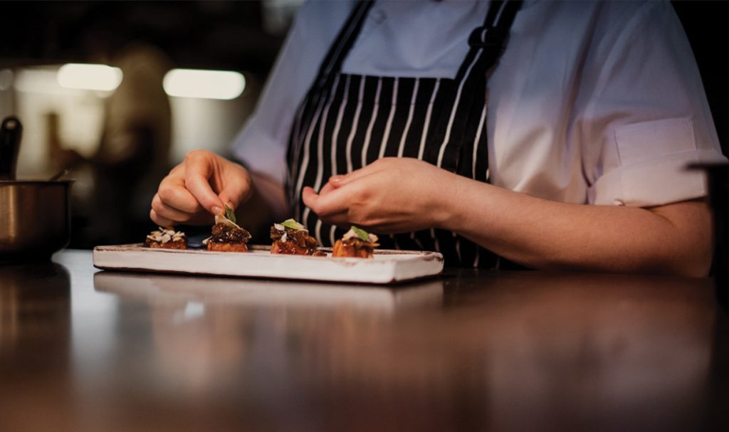 ACCLAIMED CHEF LUKE DALE ROBERTS BRINGS THE SHORTMARKET CLUB TO JOBURG