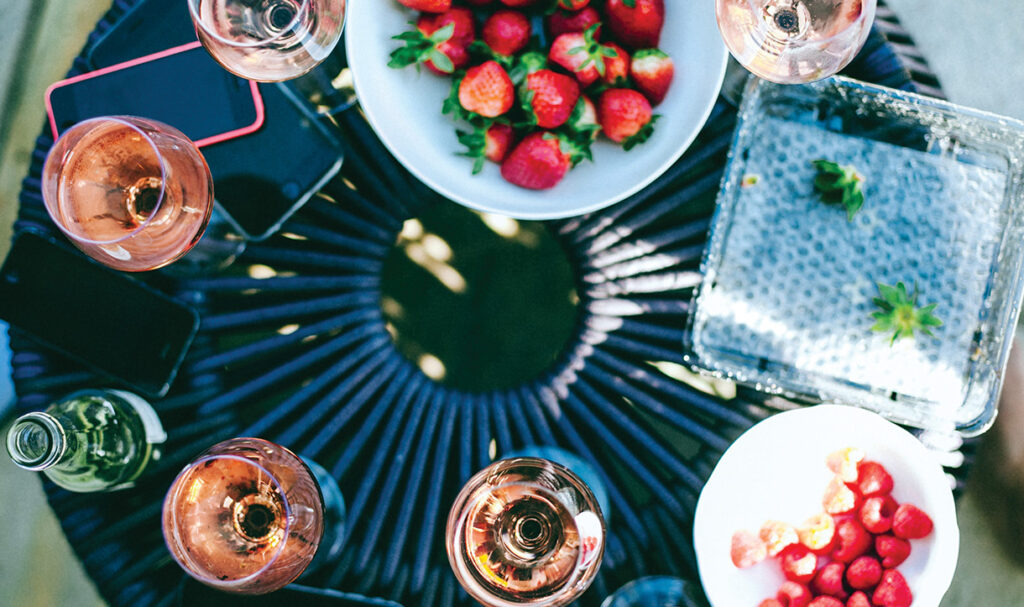 PINK COCKTAILS FOR VALENTINE’S DAY