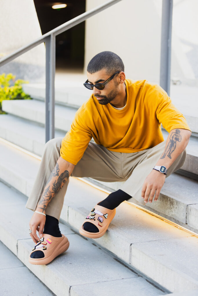 Stepping in South African Style: Crocs Releases Local Jibbitz™ Charms! Now you can carry a little bit of South Africa with you wherever you go.