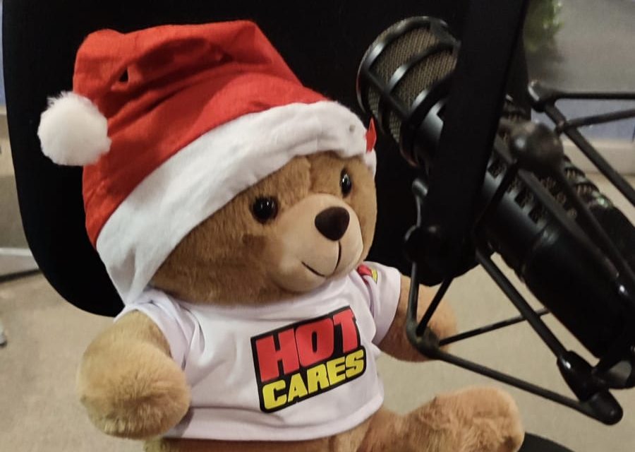 HOT 102.7FM Celebrates Hot Cares Christmas by Changing Lives