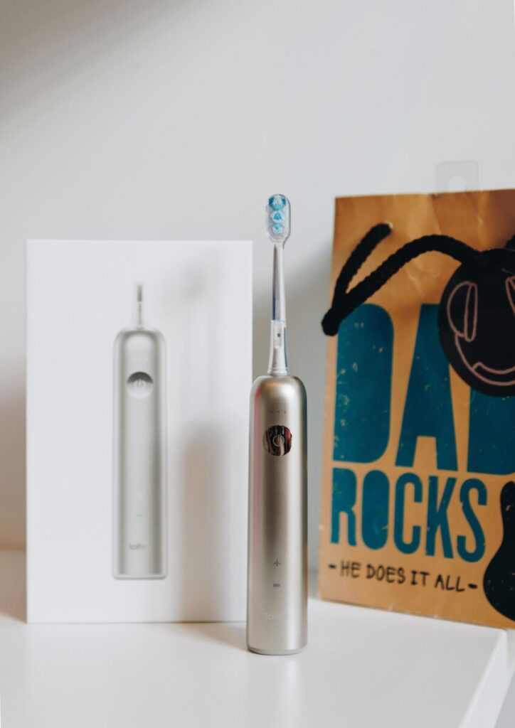 The Ultimate Father’s Day Gift: Laifen Wave Electronic Toothbrush for a Brighter Smile