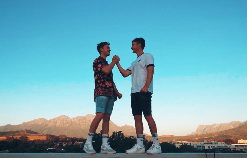 SAXBYTWINS UNVEIL SOUL-STIRRING NEW SINGLE “WHAT AM I NOW”