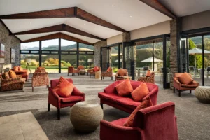Sani Pass Sunbird Lounge