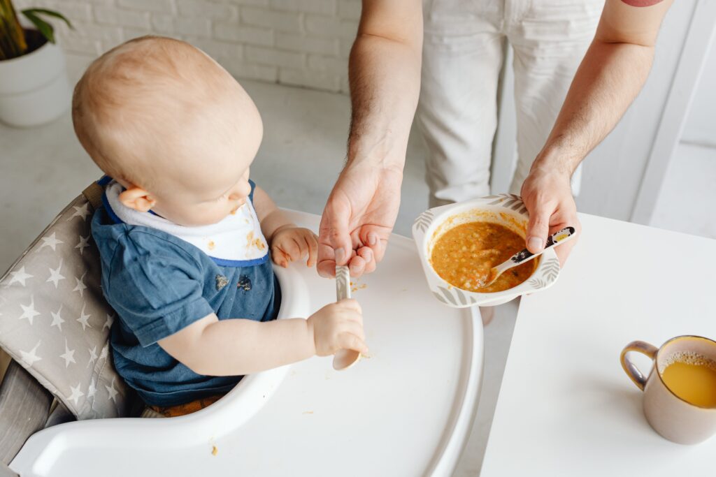 Feeding a Baby with Flu: Expert Tips to Keep Little Ones Nourished During Illness