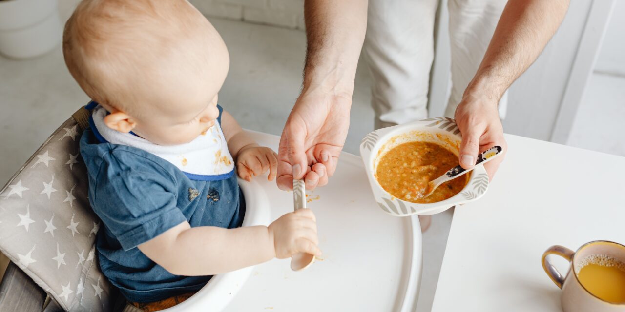 Feeding a Baby with Flu: Expert Tips to Keep Little Ones Nourished During Illness